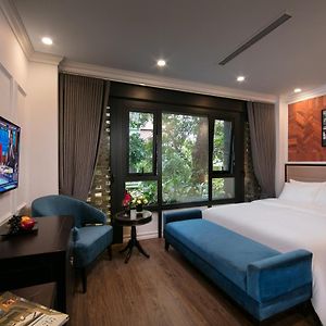 Marina Hotel